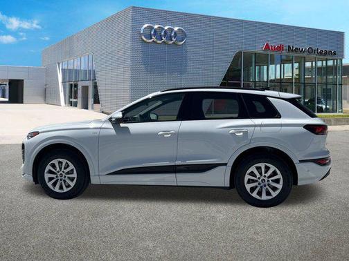 2025 Audi Q6 e-tron Premium