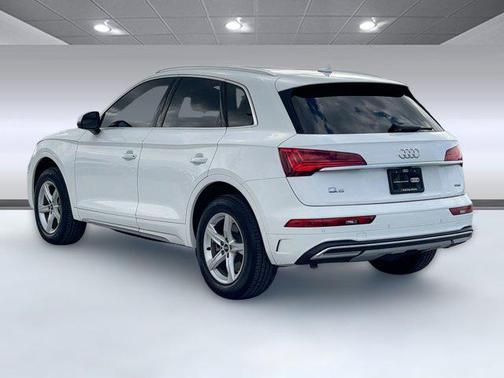 2023 Audi Q5 40 Premium