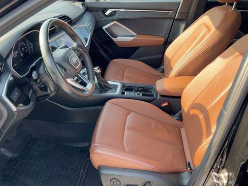 2023 Audi Q3 Premium 45 TFSI S line quattro Tiptronic