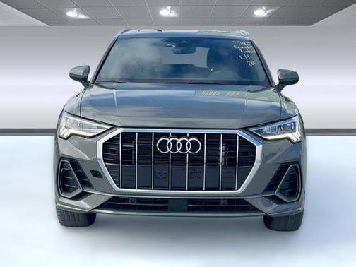 2023 Audi Q3 Premium 45 TFSI S line quattro Tiptronic