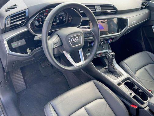 2023 Audi Q3 Premium 45 TFSI S line quattro Tiptronic