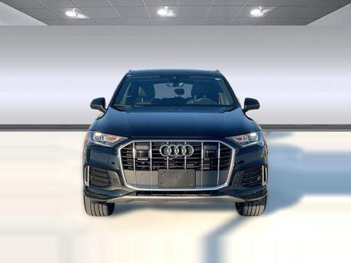 2023 Audi Q7 45 Premium