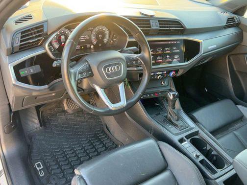 2022 Audi Q3 45 S line Premium Plus