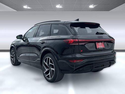 2025 Audi SQ6 e-tron Premium Plus quattro