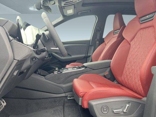 2025 Audi SQ6 e-tron Premium Plus quattro