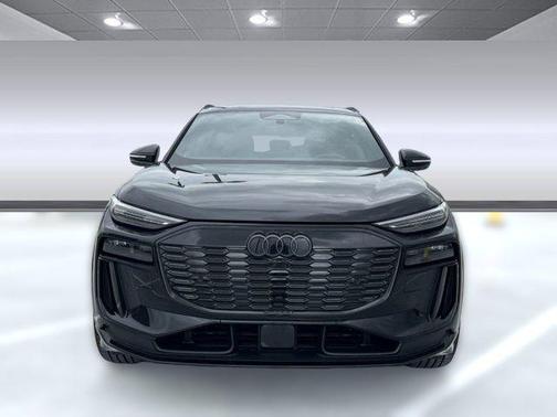 2025 Audi SQ6 e-tron Premium Plus quattro