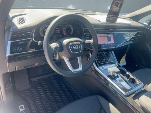 2026 Audi Q7 55 Premium Plus