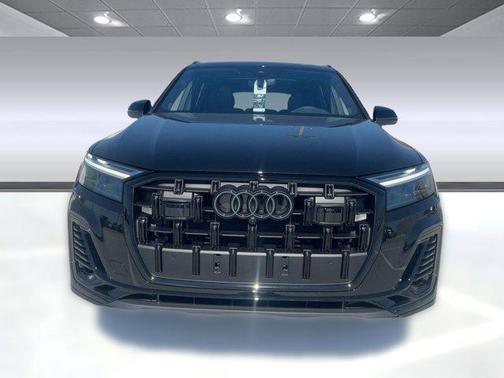 2026 Audi Q7 55 Premium Plus
