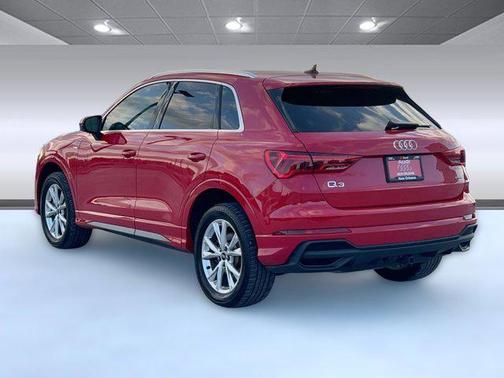 2023 Audi Q3 45 S line Premium Plus
