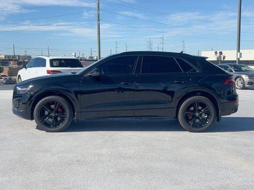 2023 Audi Q8 55 Premium