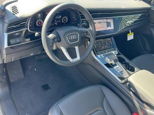 2023 Audi Q8 55 Premium