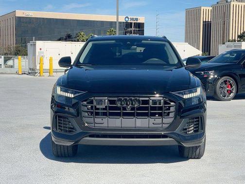 2023 Audi Q8 55 Premium