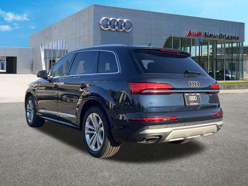 2025 Audi Q7 45 Premium