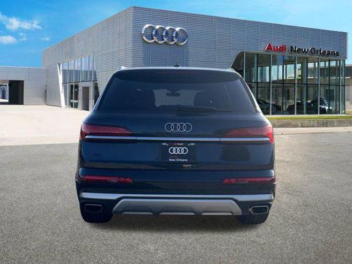 2025 Audi Q7 45 Premium