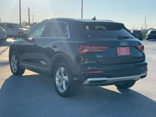 2022 Audi Q3 40 Premium