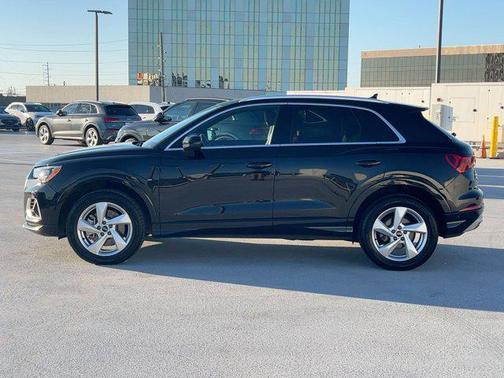 2022 Audi Q3 40 Premium