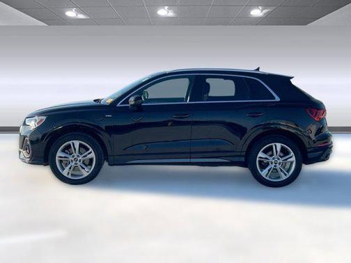 2022 Audi Q3 45 S line Premium Plus