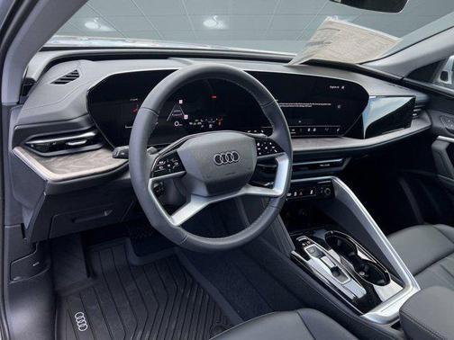 2025 Audi Q5 Premium TFSI quattro S tronic