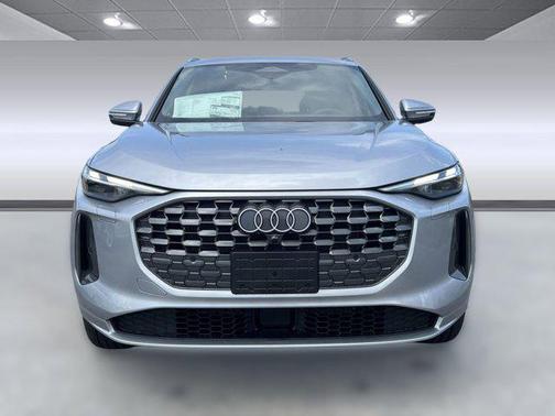 2025 Audi Q5 Premium TFSI quattro S tronic