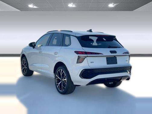 Glacier White Metallic 2026 Audi Q3 S line