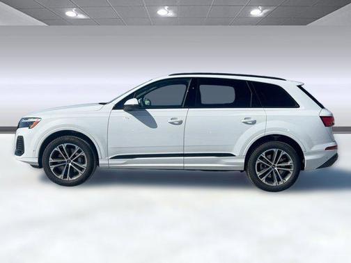 2026 Audi Q7 45 Premium