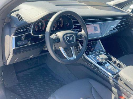 2026 Audi Q7 45 Premium