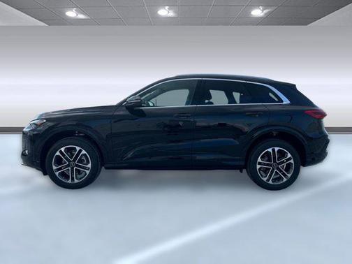 2025 Audi Q5 Premium TFSI quattro S tronic