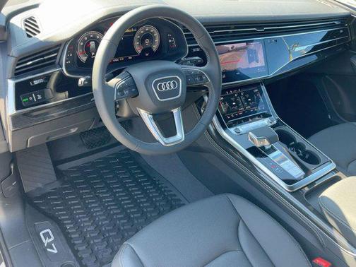 2026 Audi Q7 55 Premium Plus