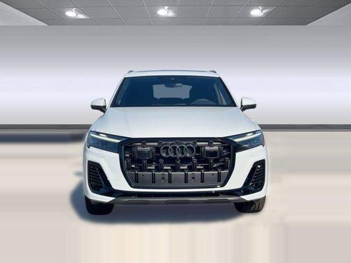 2026 Audi Q7 55 Premium Plus