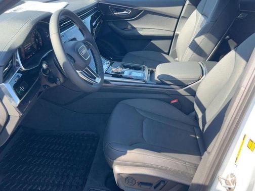 2026 Audi Q7 55 Premium Plus