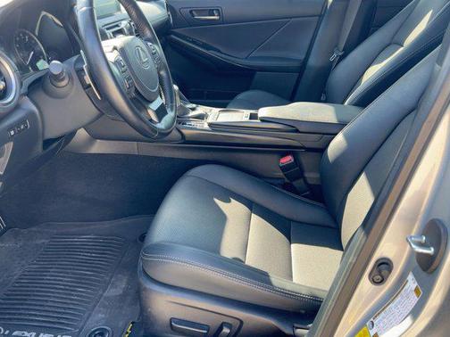 2022 Lexus IS 300 Base