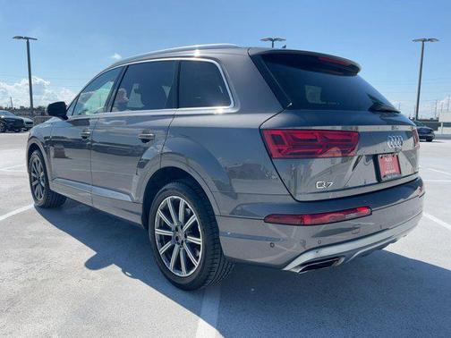 2019 Audi Q7 45 Premium Plus