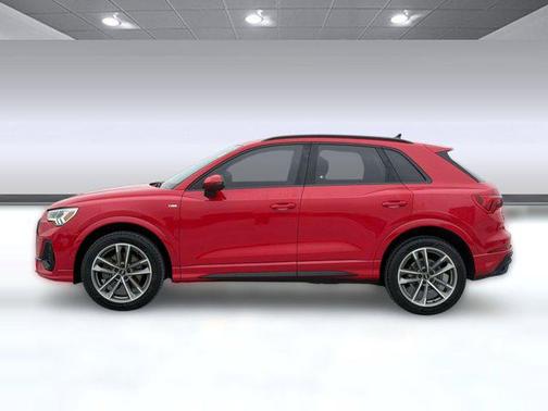 Tango Red Metallic 2023 Audi Q3 Premium 45 TFSI S line quattro Tiptronic