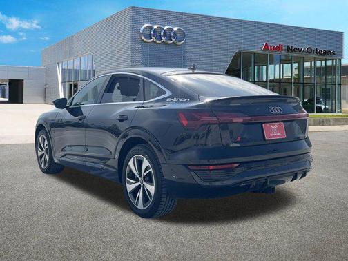 2024 Audi Q8 e-tron Prestige