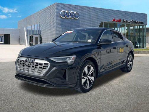 2024 Audi Q8 e-tron Prestige