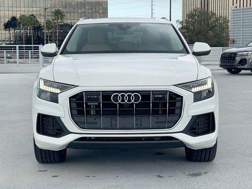2023 Audi Q8 55 Premium Plus