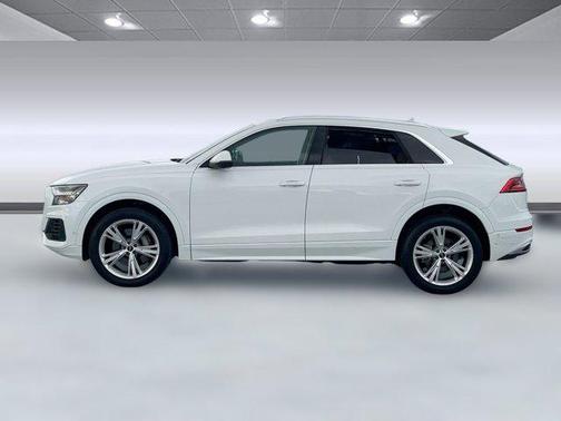 2023 Audi Q8 55 Premium Plus
