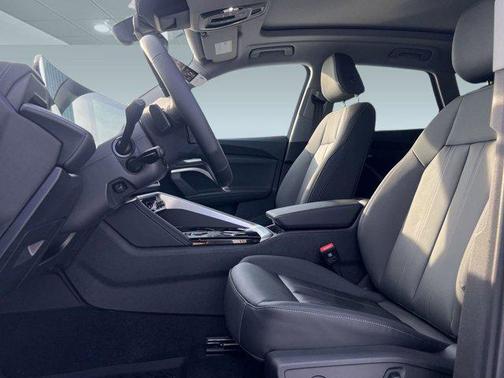 2025 Audi Q5 Premium TFSI quattro S tronic