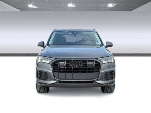 Samurai Gray Metallic 2023 Audi Q7 45 Premium Plus