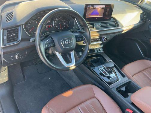 2023 Audi Q5 40 Premium