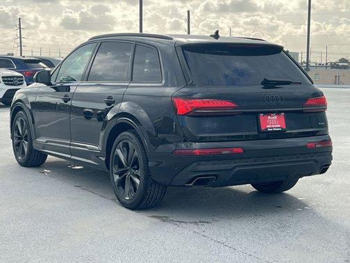 2026 Audi Q7 55 Premium Plus
