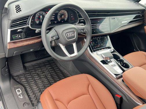 2026 Audi Q7 55 Premium Plus