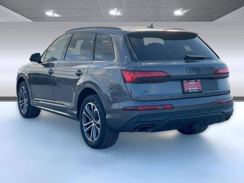 2026 Audi Q7 55 Premium