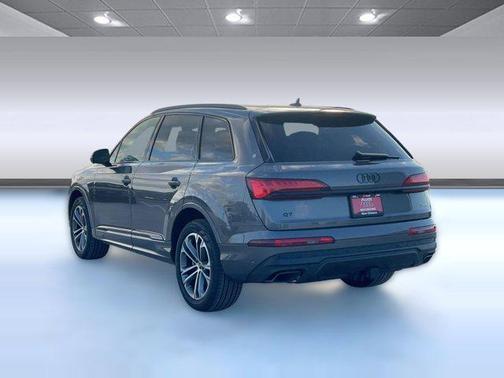 2026 Audi Q7 55 Premium