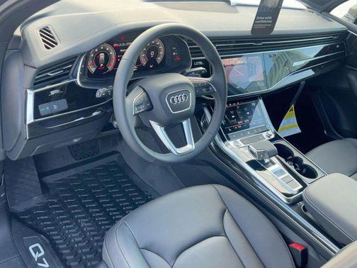 2026 Audi Q7 55 Premium