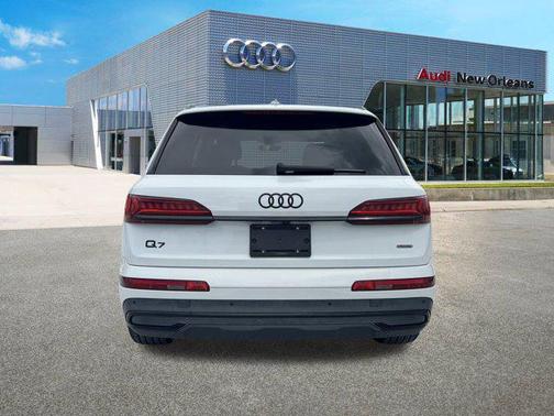 2022 Audi Q7 55 Prestige