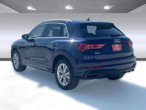 2025 Audi Q3 Premium 45 TFSI S line quattro Tiptronic