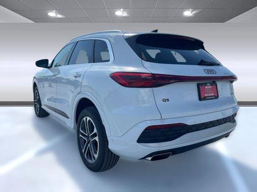 2025 Audi Q5 Premium TFSI quattro S tronic