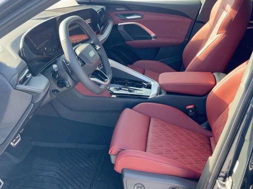 2025 Audi SQ5 3.0T Premium Plus