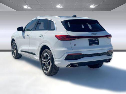 2025 Audi Q5 Premium Plus TFSI quattro S tronic